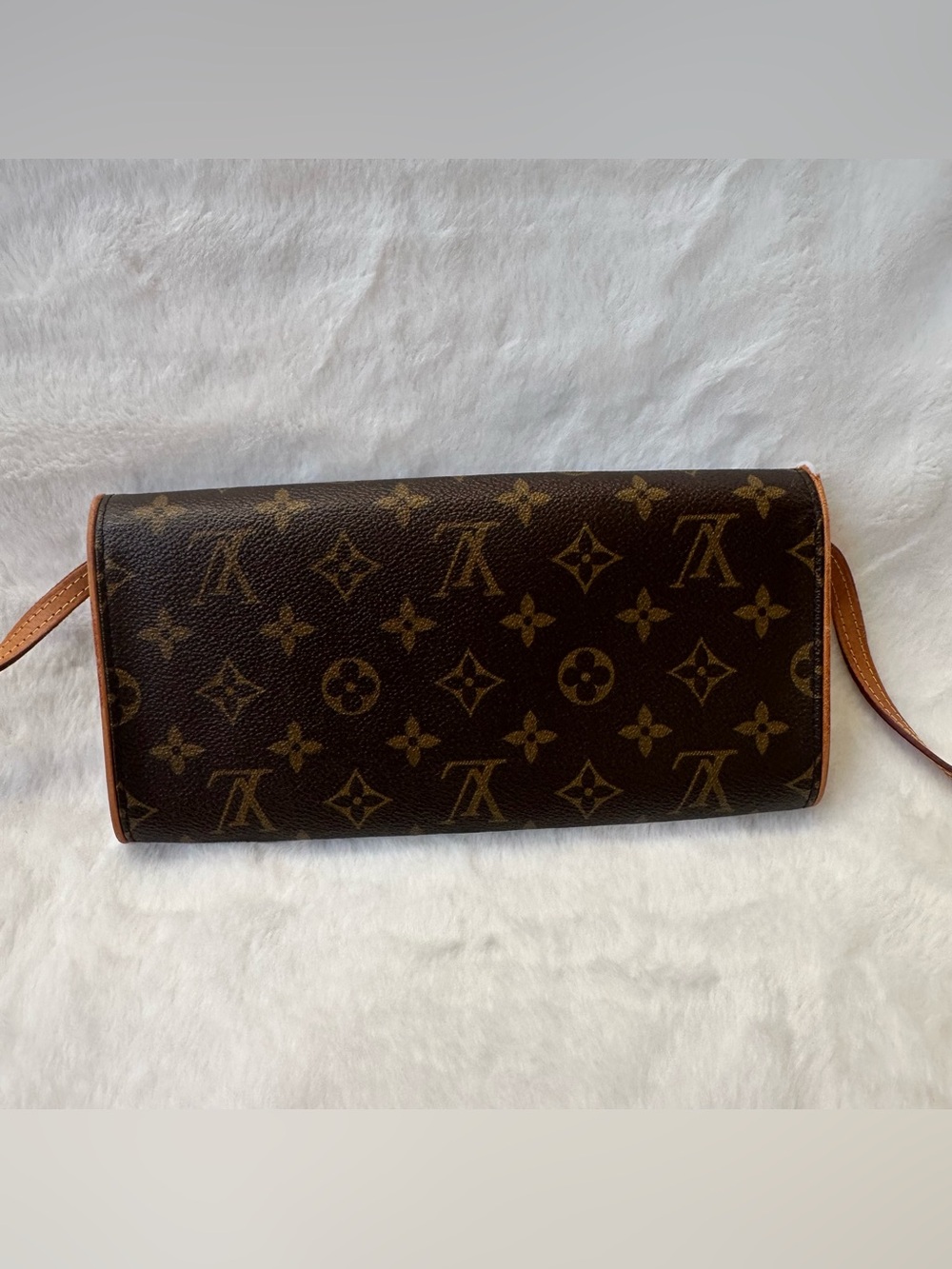 Authentic Louis Vuitton Brown Monogram Bag - Picture 7 of 10